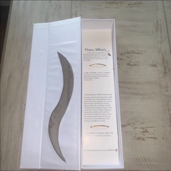 Pereg Milano Hair Freedom The Miracle Wire Hair Extensions